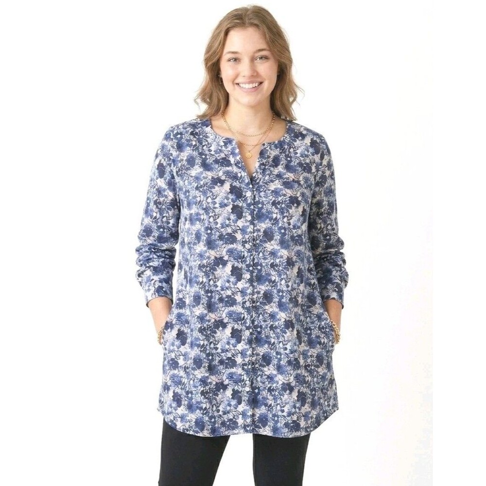 Duluth Womens Wrinklefighter Tunic Sz Large Blue White Floral Button Front